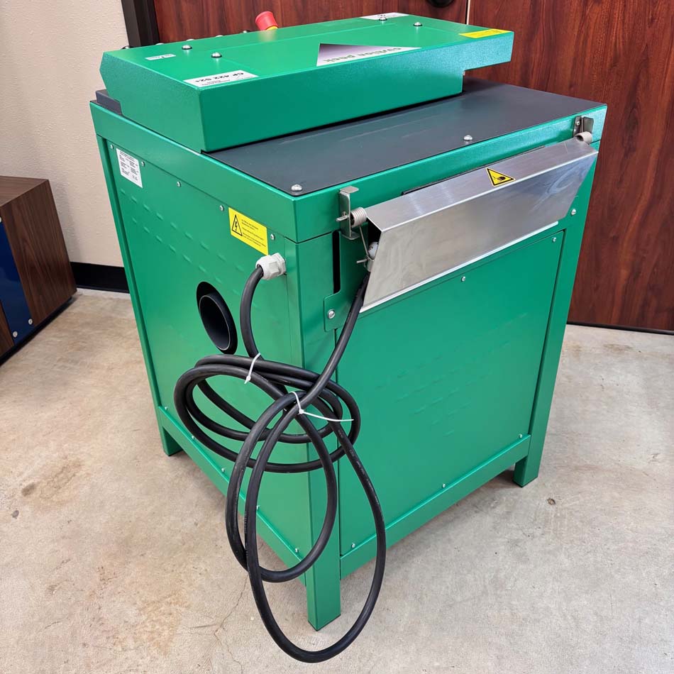 AABES © Cushion Pack CP422 Series2+ High Capacity Cardboard Shredder DEMO UNIT 480 Volt, 3 Phase, 60 Hz - CUSHION CP422 S2 DEMO