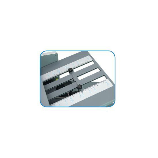 Fold plates are clearly marked for popular folds and are easy to adjust