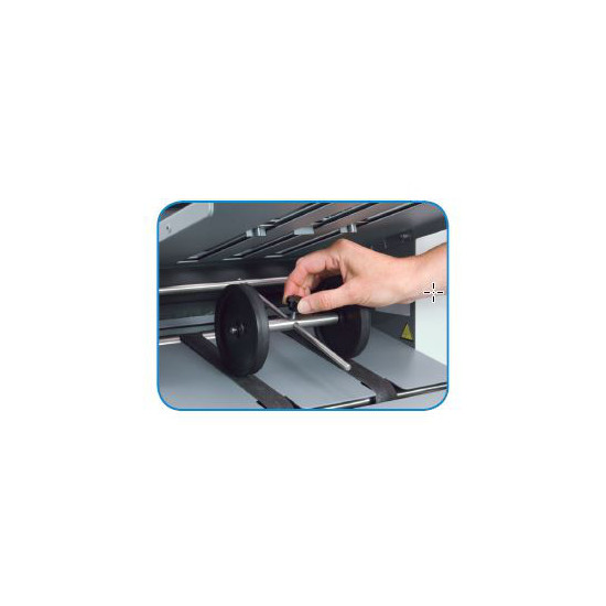 Adjustable stacker wheels help to keep folded documents in a neat stack