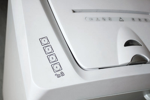 4 Digit Electronic Lock - To protect company information from prying eyes of unauthorized persons while shredding