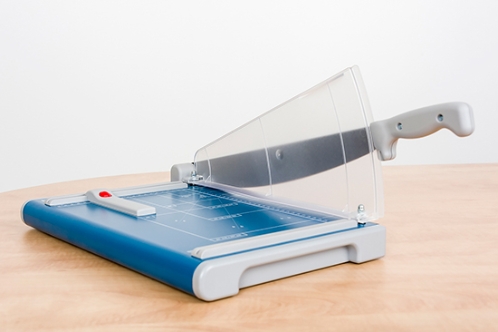 Dahle 560 Guillotine Paper Cutter 13 3/8'' with Safety Shield - DAHLE 560