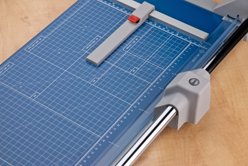 Dahle 552 Rolling Trimmer 20 1/8'' - DAHLE ROLL552
