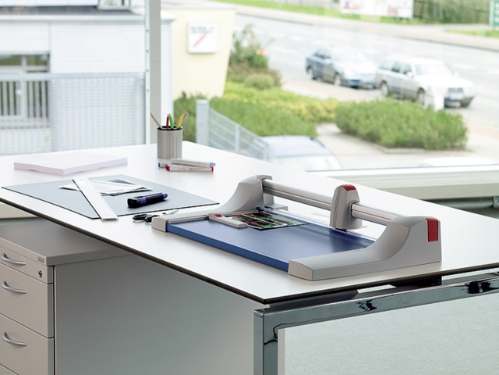 Dahle 552 Rolling Trimmer 20 1/8'' - DAHLE ROLL552