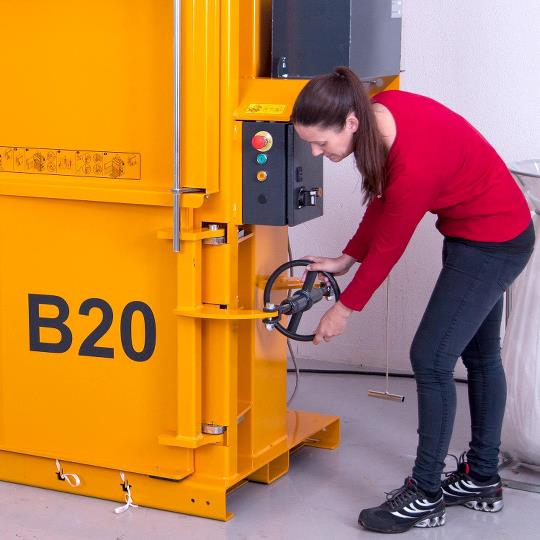 Bramidan B20 Commercial Level Cardboard Box Vertical Baler 208/230/480 Volt 3 Phase - B20
