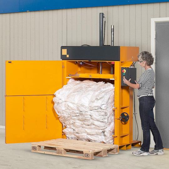 Bramidan B5W Entry Level WIDE FEED OPENING Cardboard Box Vertical Baler 110V, 60 Hz, 20 AMP - B5W