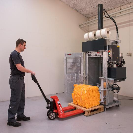 Bramidan PC24 Galvanized Commercial Level Cardboard Box Vertical Baler 208/230/480 Volt 3 Phase - PC24