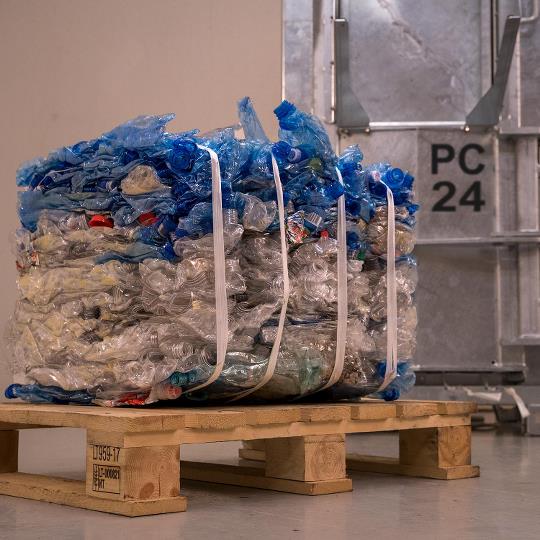 Bramidan PC24 Galvanized Commercial Level Cardboard Box Vertical Baler 208/230/480 Volt 3 Phase - PC24