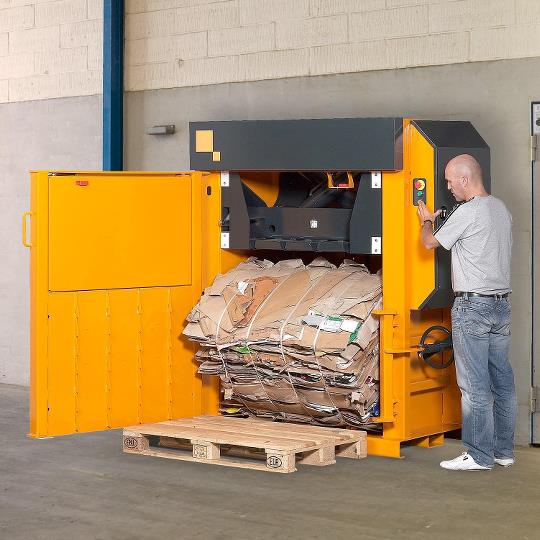Bramidan X25 Commercial Level Cardboard Box Vertical Baler 208/230/480 Volt 3 Phase - X25
