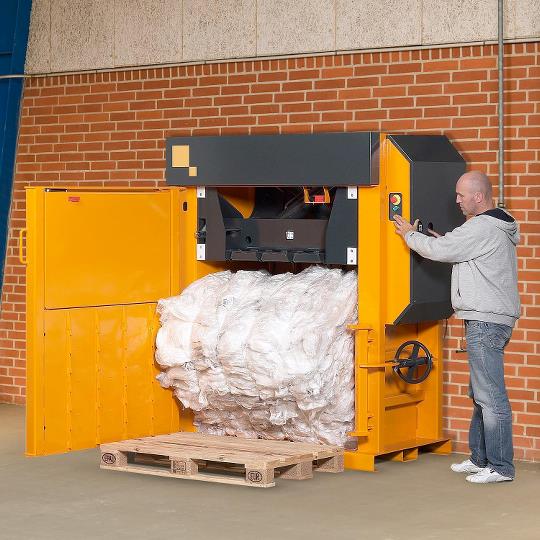Bramidan X25 Commercial Level Cardboard Box Vertical Baler 208/230/480 Volt 3 Phase - X25