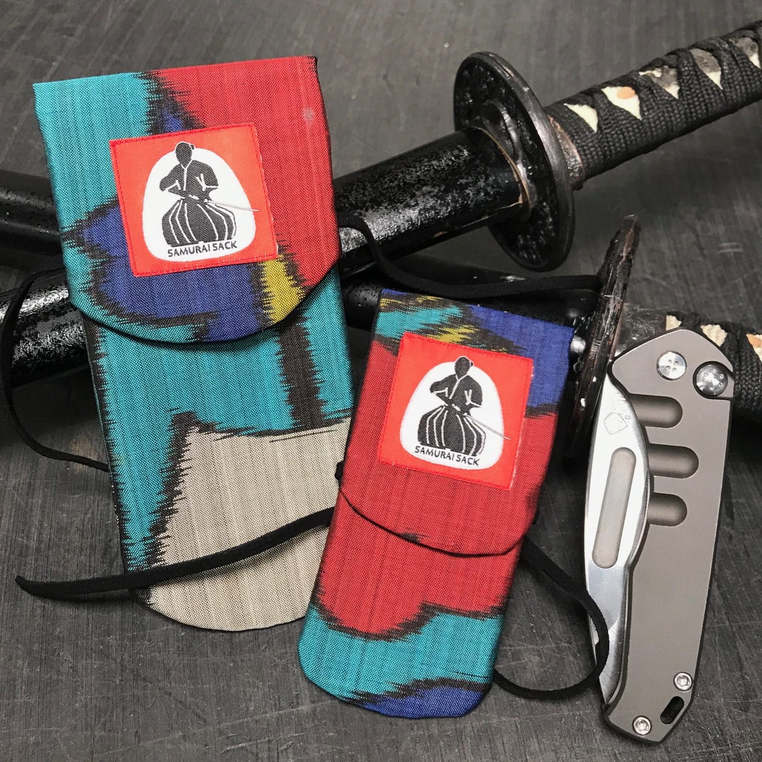 Medford Samurai Sack ? Neuvo Komon Medium (Knives up to 5.5? closed length) Medford Samurai Sack ? Neuvo Komon Medium ( Knives up to 5.5? closed length )